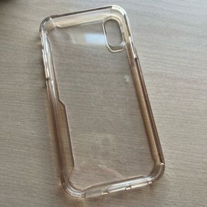 Clear iPhone XR phone case